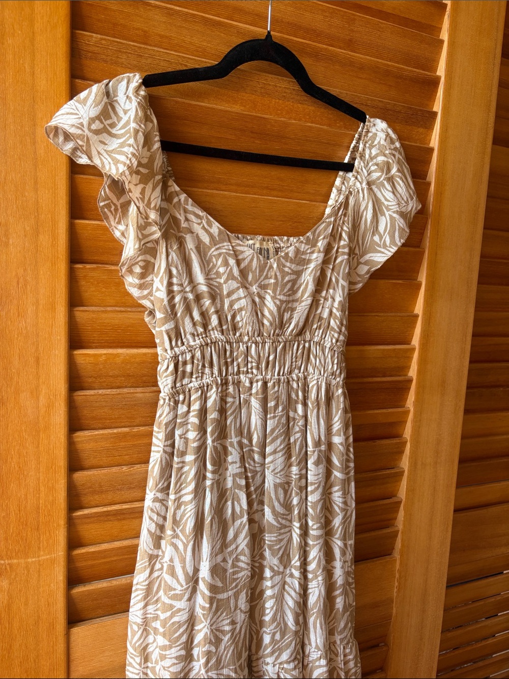 Just Found Off Shoulder Open back Beige Aloha Leaf-Print Maxi Dress Women Large - Picture 2 of 8